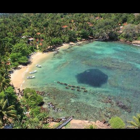 Light House Beach Home Matara Bagian luar foto