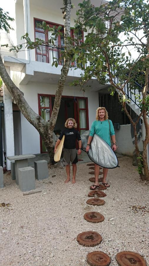 Light House Beach Home Matara Bagian luar foto