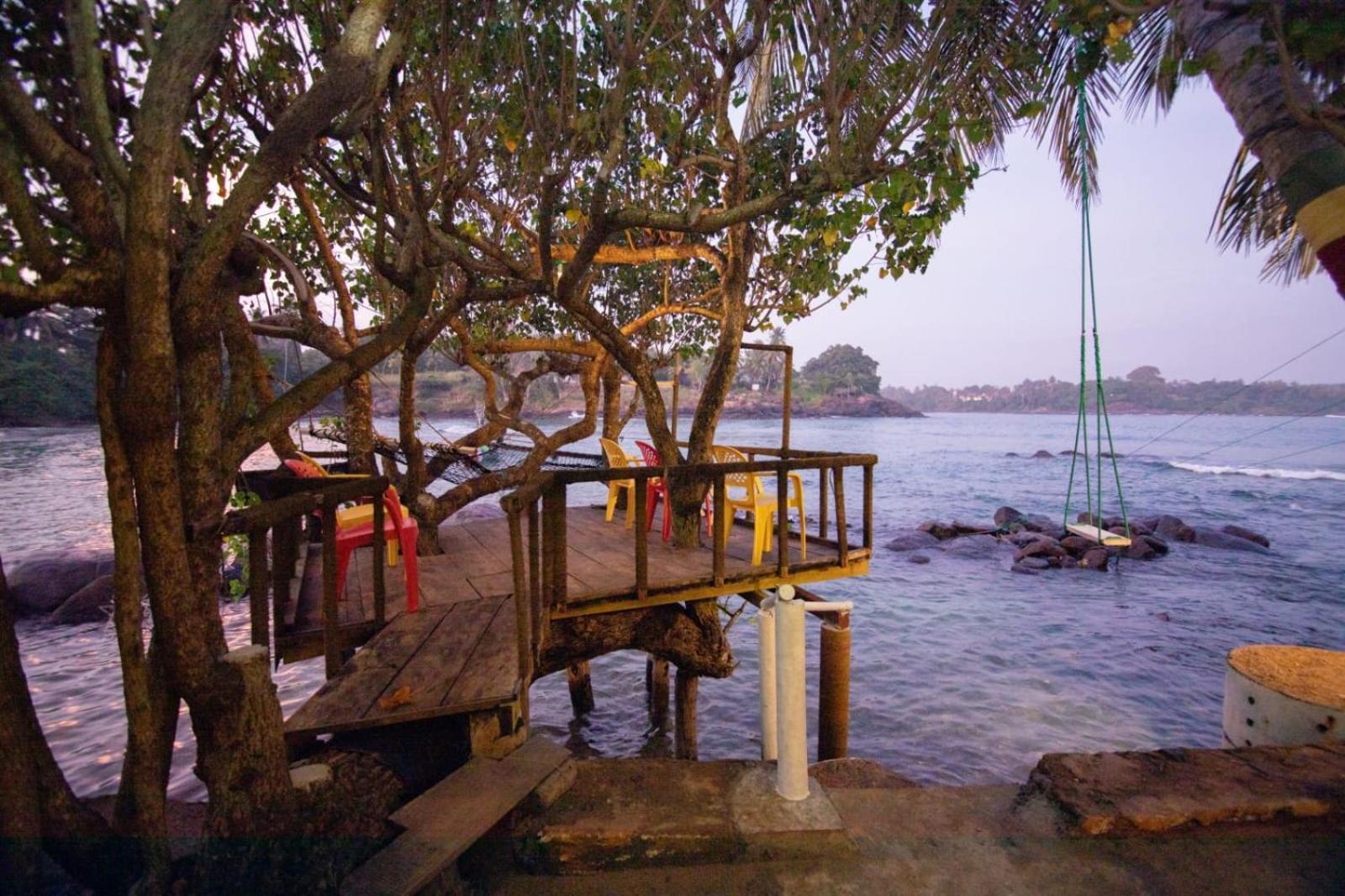 Light House Beach Home Matara Bagian luar foto