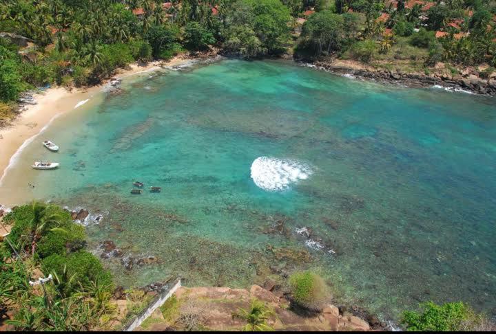 Light House Beach Home Matara Bagian luar foto