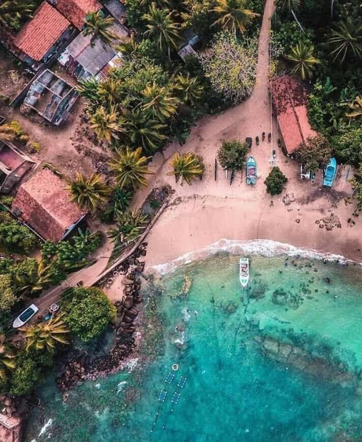 Light House Beach Home Matara Bagian luar foto